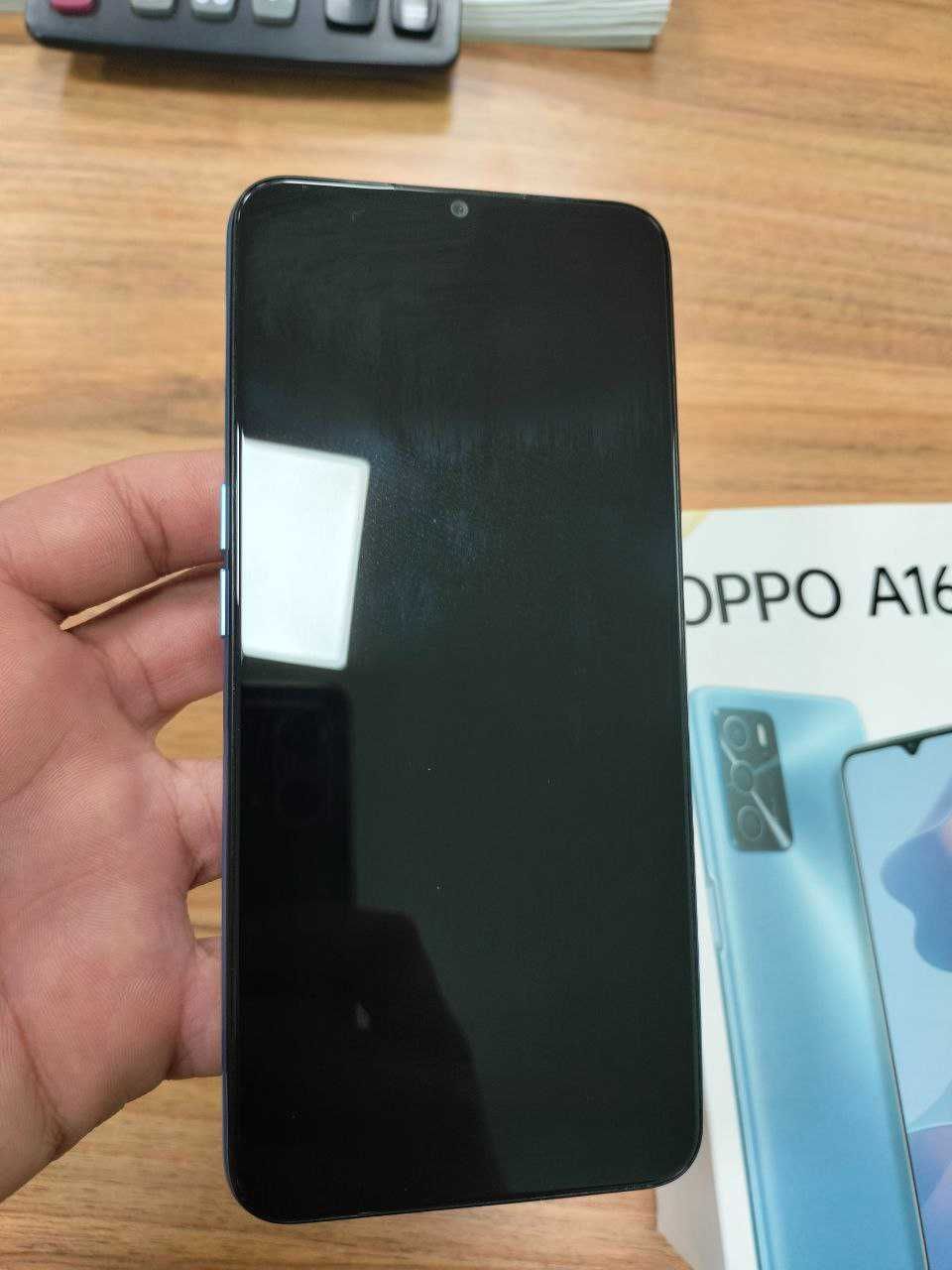 OPPO A16 mobile telefon