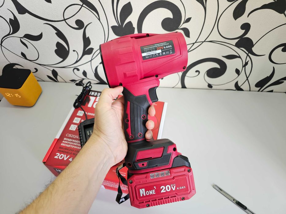 ПРОДАМ Мощная Воздуходувка ONE CB20/4.0 PRO (Аккумуляторная)