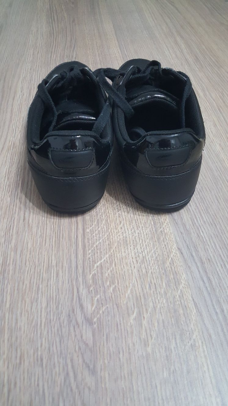 Adidasi/ pantofi originali Lacoste Chaymon, marime 40.5
