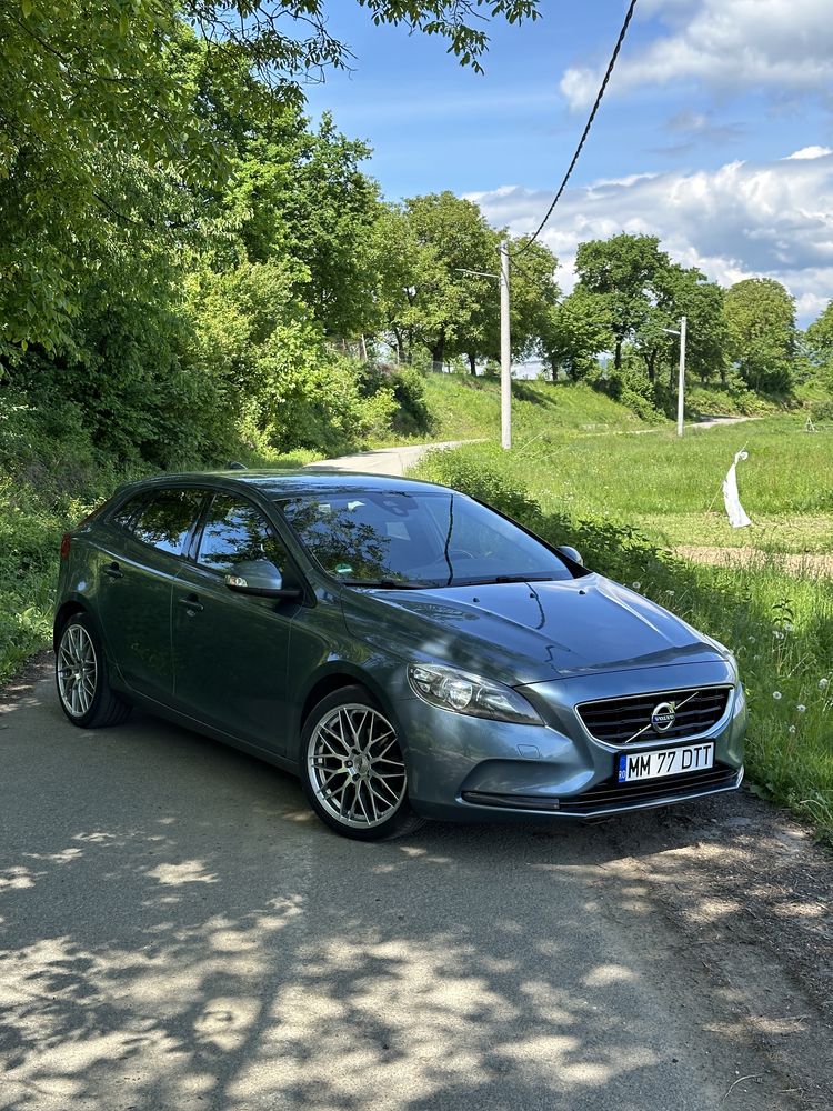 Volvo v40 1.6d 2012