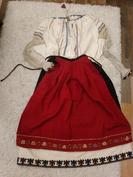 Автентична хърцойска носия - 3 части