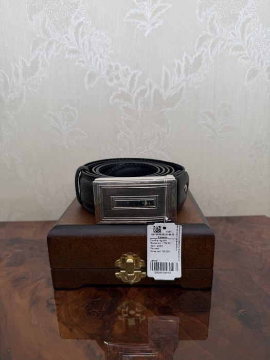 Подарочный мужской ремень из натуральной черной кожи