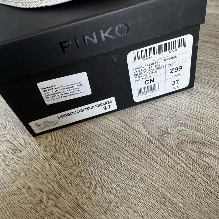 Нови боти Pinko отгинални от Италия