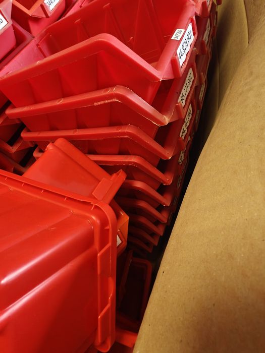 278 cutii / casete de organizare PVC