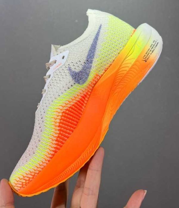 Нови дамски маратонки Nike Zoom X Vaporfly 3