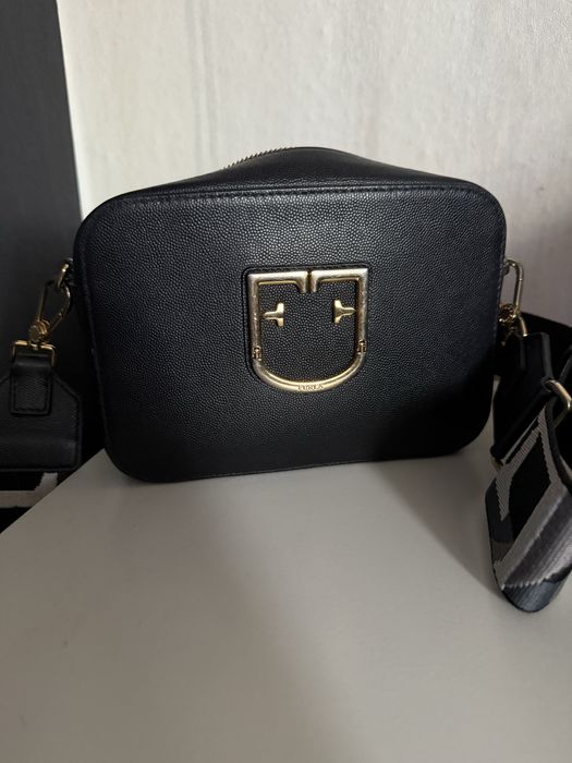 Чанта Furla носена