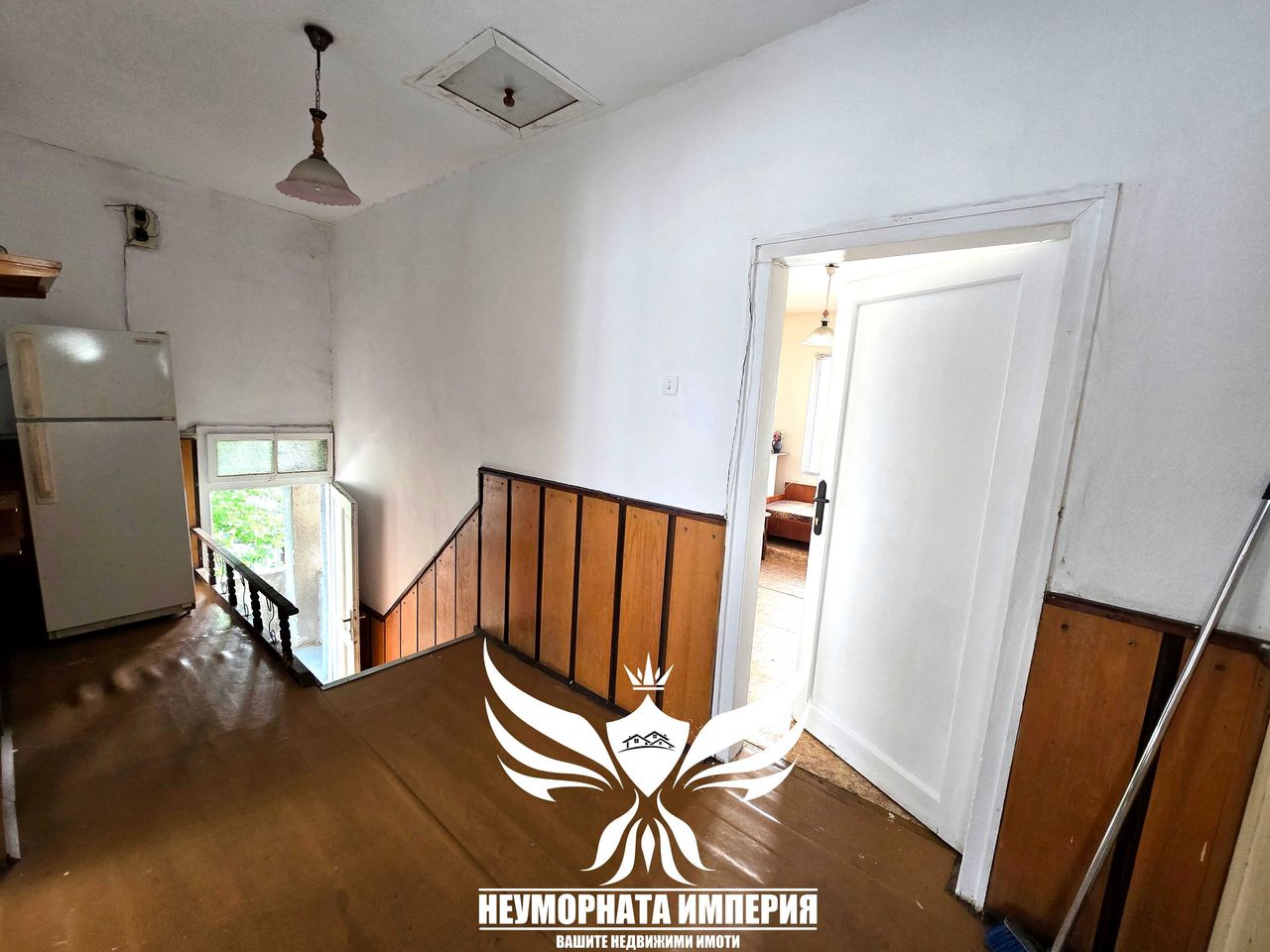 Дава се под наем Тристаен апартамент в Асеновград - 120 кв.м за 207 € - Снимка #2