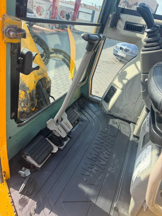 Miniexcavator Yanmar VIO30 – 3 cupe incluse,  picon Vistarini VHX 90S