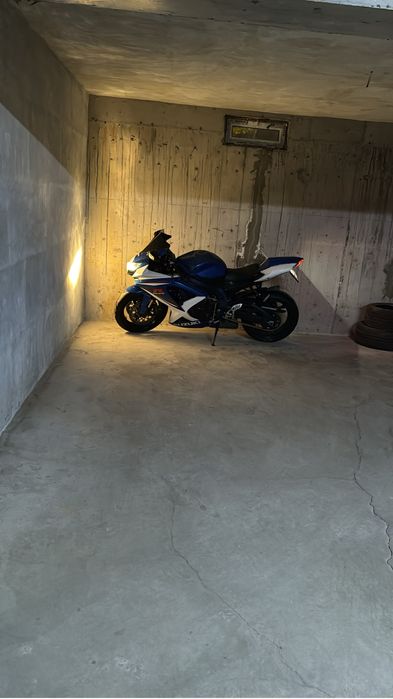 Vand suzuki gsxr 750 din anul2011