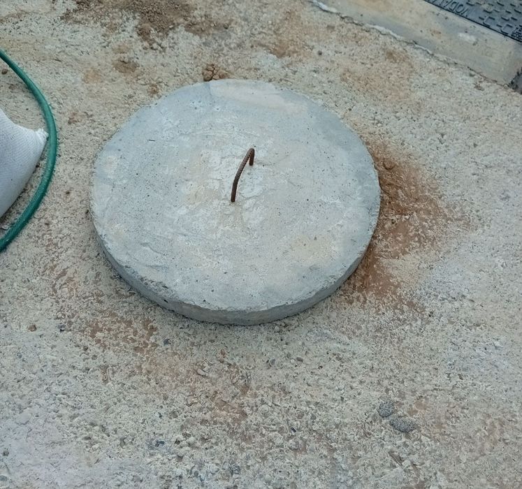 capac beton fantana fosa canalizare diametru 60cm nou