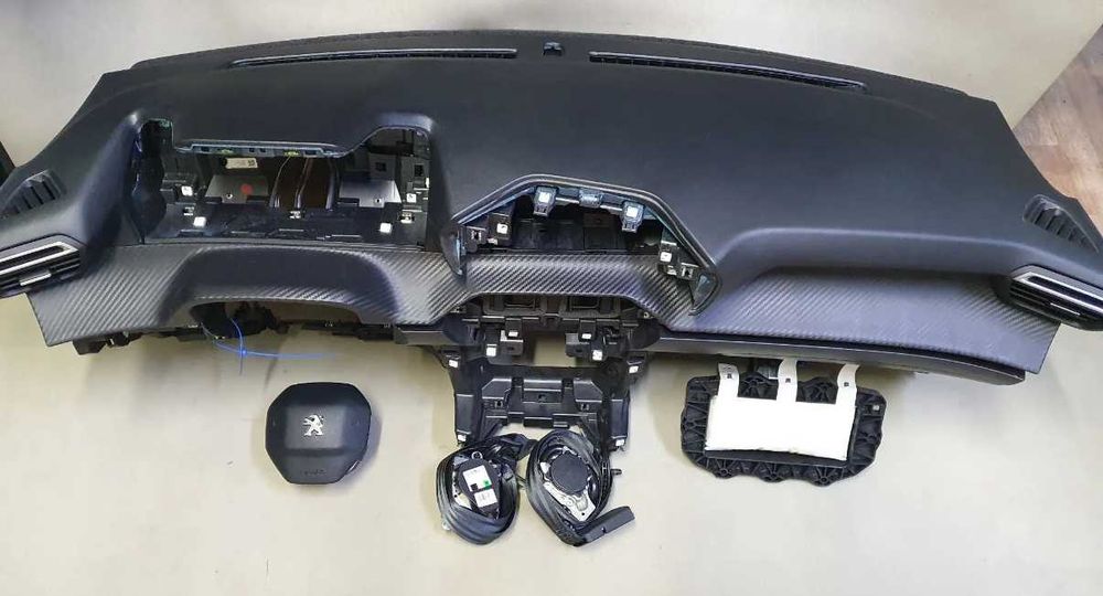 Арматурно табло аирбег колани airbag Peugeot 208 II 2 Original