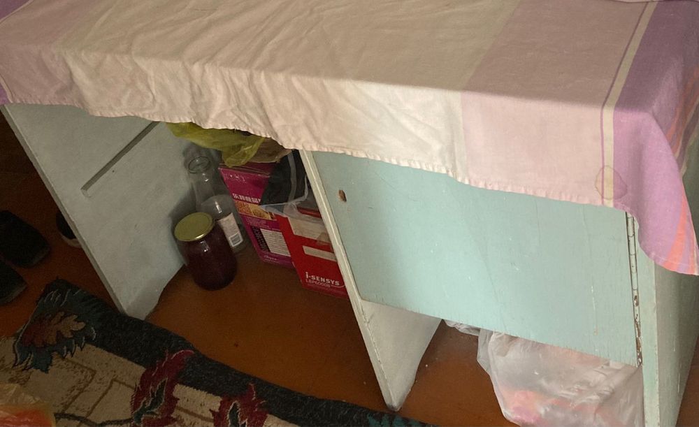 Стол тумба старый