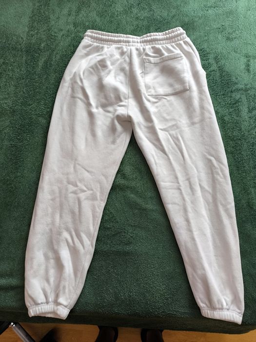 Комплект Bershka – суитшърт + долнище (унисекс)