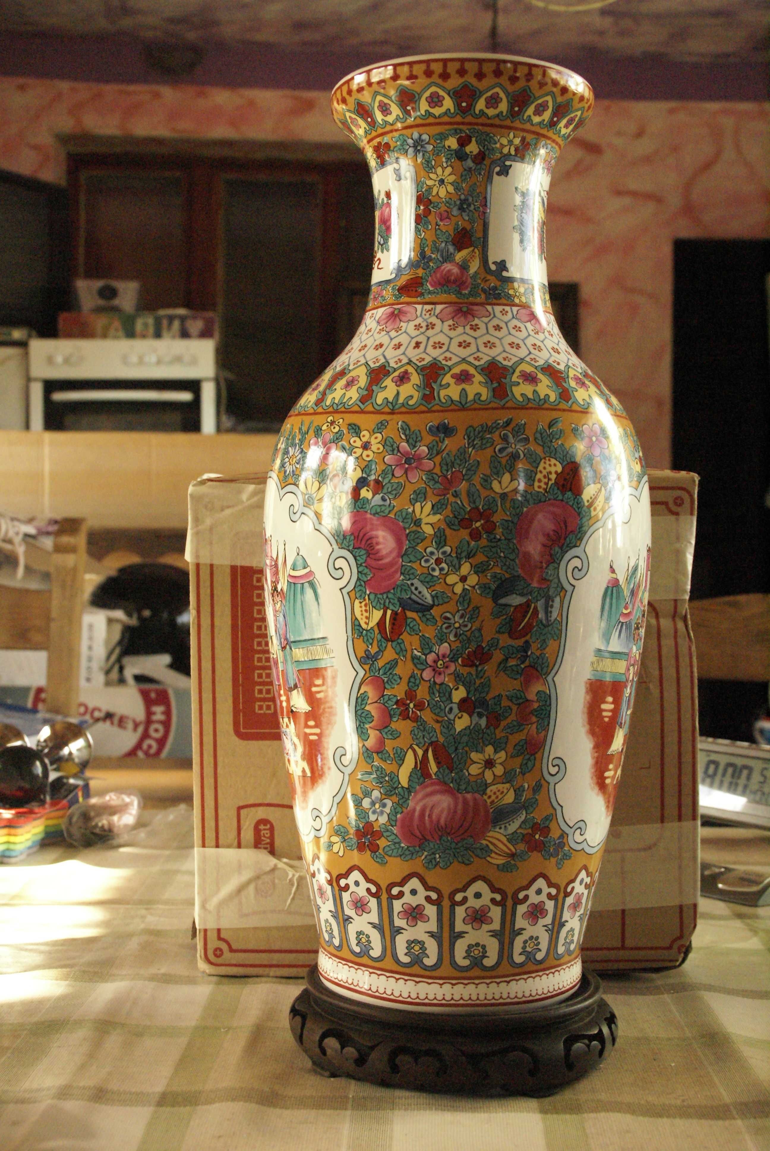 продавам китайска ваза 50 см.