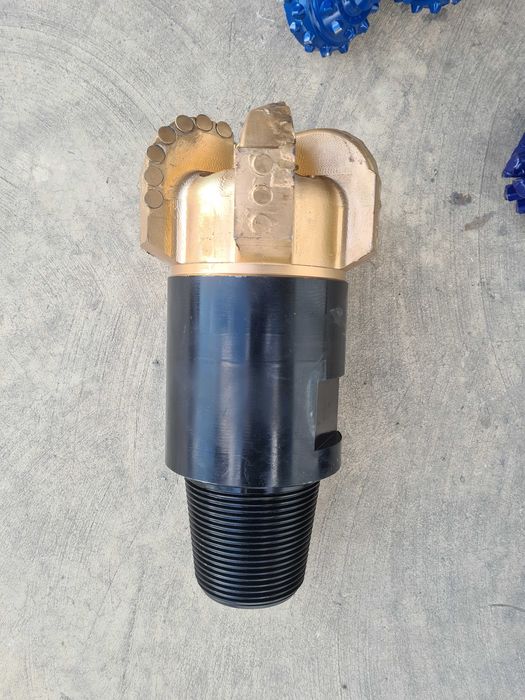 Asortiment vast de echipamente pentru foraj