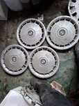 Vand set 4 capace R 15 bmw nu au defecte