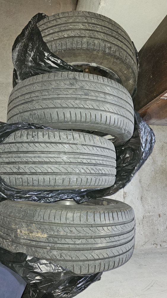 Летни гуми 235/45/18 Pirelli powergy с джанти 18’ Alfa Romeo