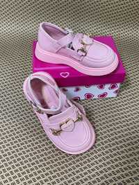 Pantofi de lac pentru fetițe