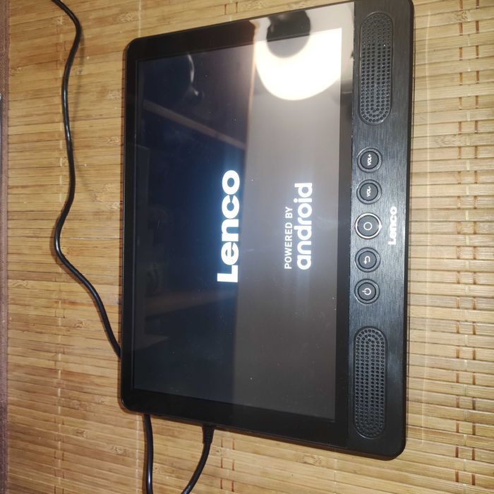 Таблет Lenco 10" и DVD плеър - 2в1