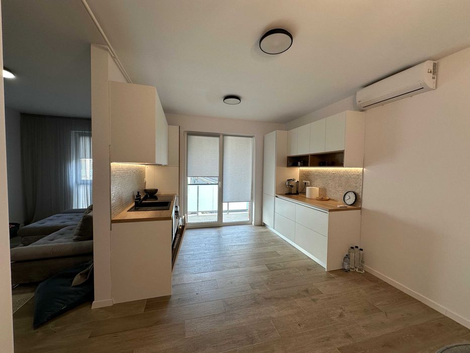 De închiriat - Apartament finisat în bloc nou, zona Casa Crișan