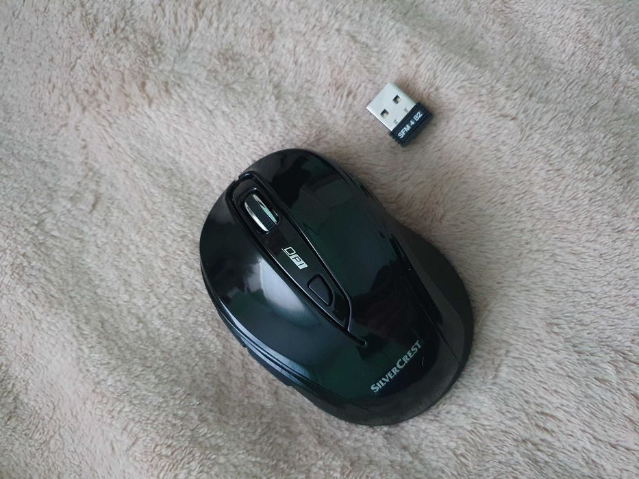 Безжична мишка за компютър