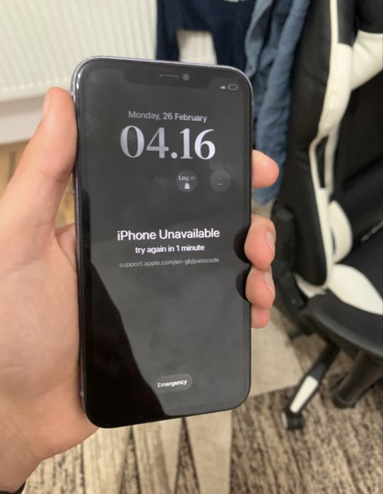 3 iphone 11 pentru piese face id,baterie,difuzor etc.