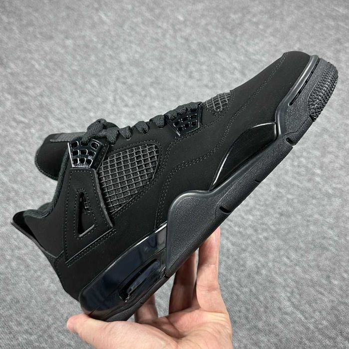 Air Jordan 4 Black Cat