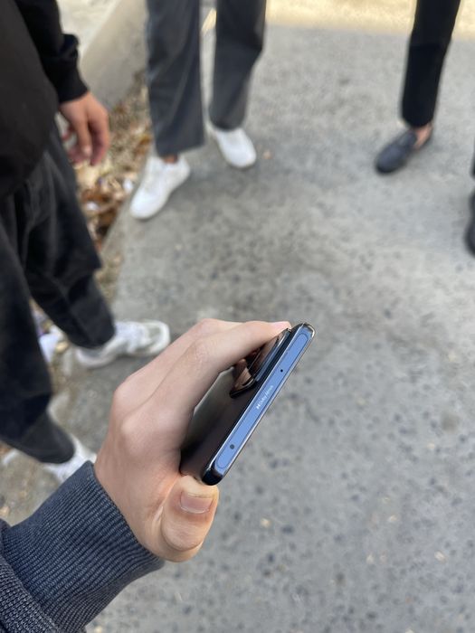 Xiomi 13 lite  256 gb aybi yuq idealniy
