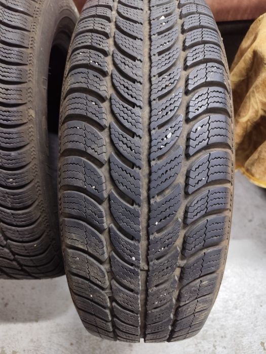 Anvelope 185 65 R15 iarna Debica