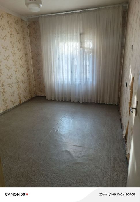 Продается квартира можно под офисс Сергели 7 2/1/9