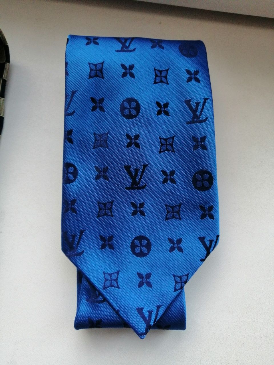 Hermes  Louis vuitton cravate