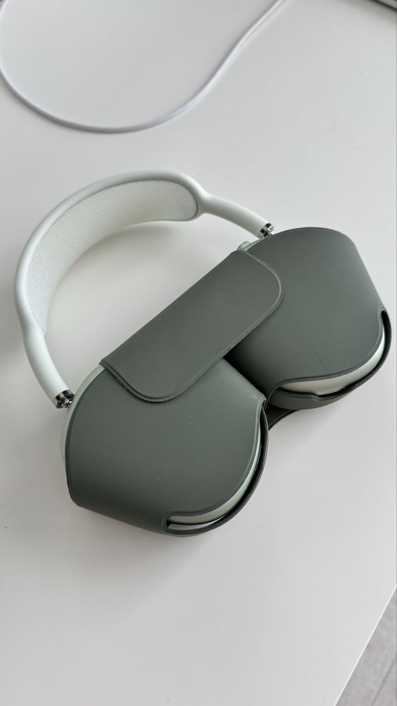 Apple AirPods Max