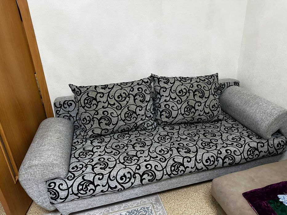 Продам диван раздвижной