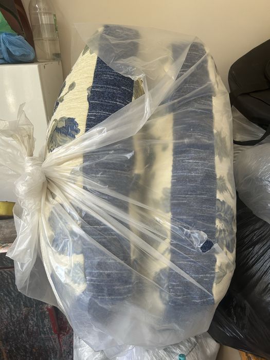 Продам 2 подушки