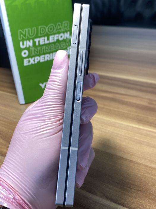 Samsung Galaxy Z Fold 6 / Garanție 12 luni / 256 Gb / Foarte bun