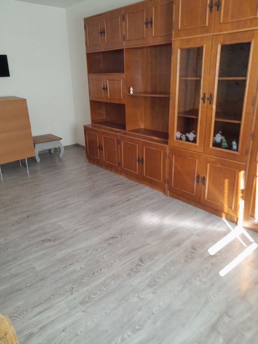 PF închiriez apartament 2 camere decomandate zona calea Dumbravii -Sir