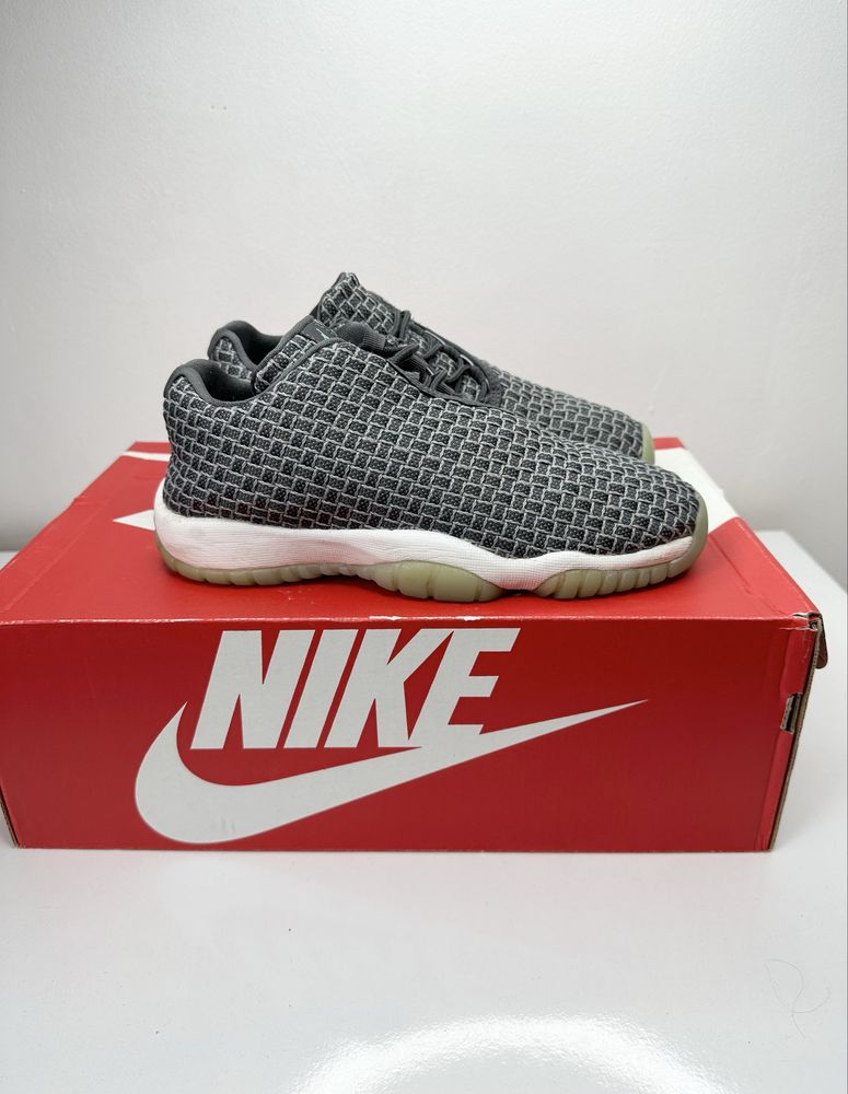 Air Jordan Future  (37) Маратонки