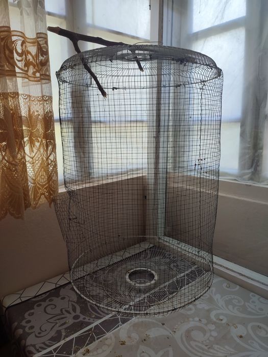 Продаются клетки для попугаев