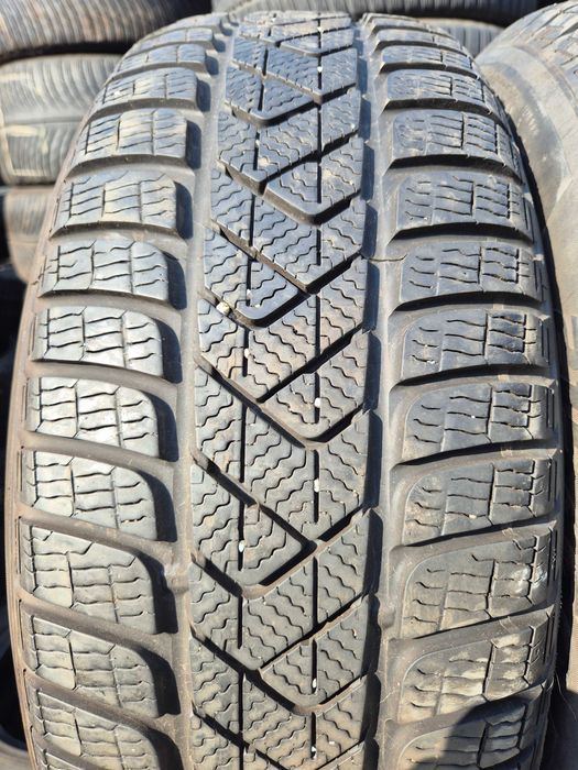 2 Anvelope de IARNA - 215/60/16 - PIRELLI - CA unele NOI DOT 2019