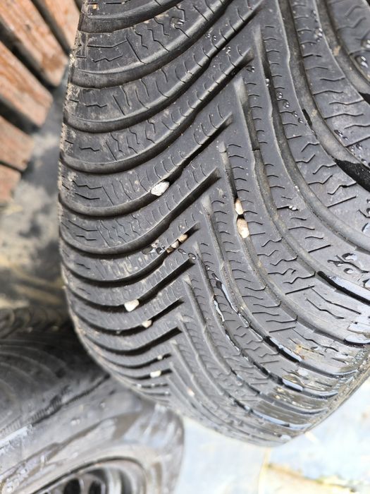 Vând jante de tabla R17 + anvelope 225 60 17 Michelin