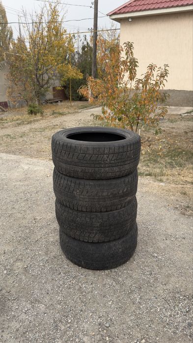 225/50/17 зимние покрышки б/у