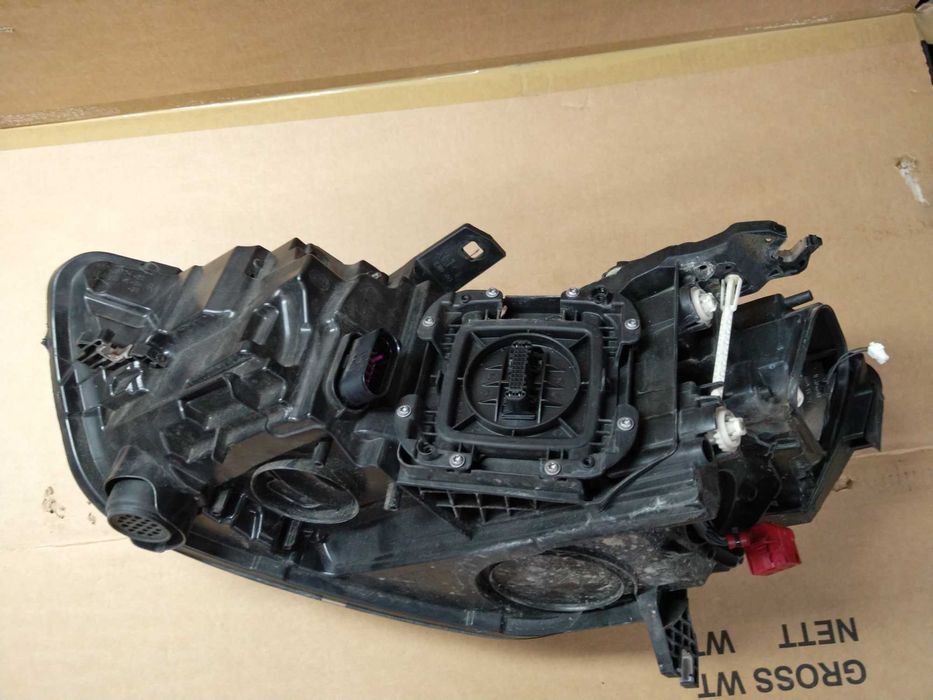 Фар десен за Audi A6 4G Facelift C7 LED