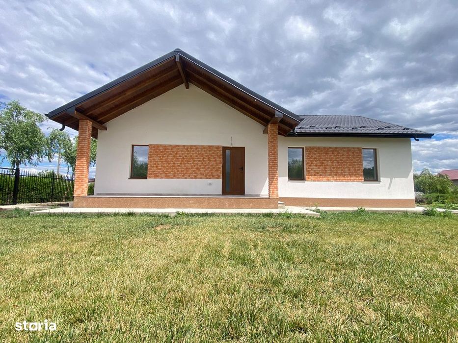 Casa 3  camere Ciurea judetul Iasi + 490 mp teren