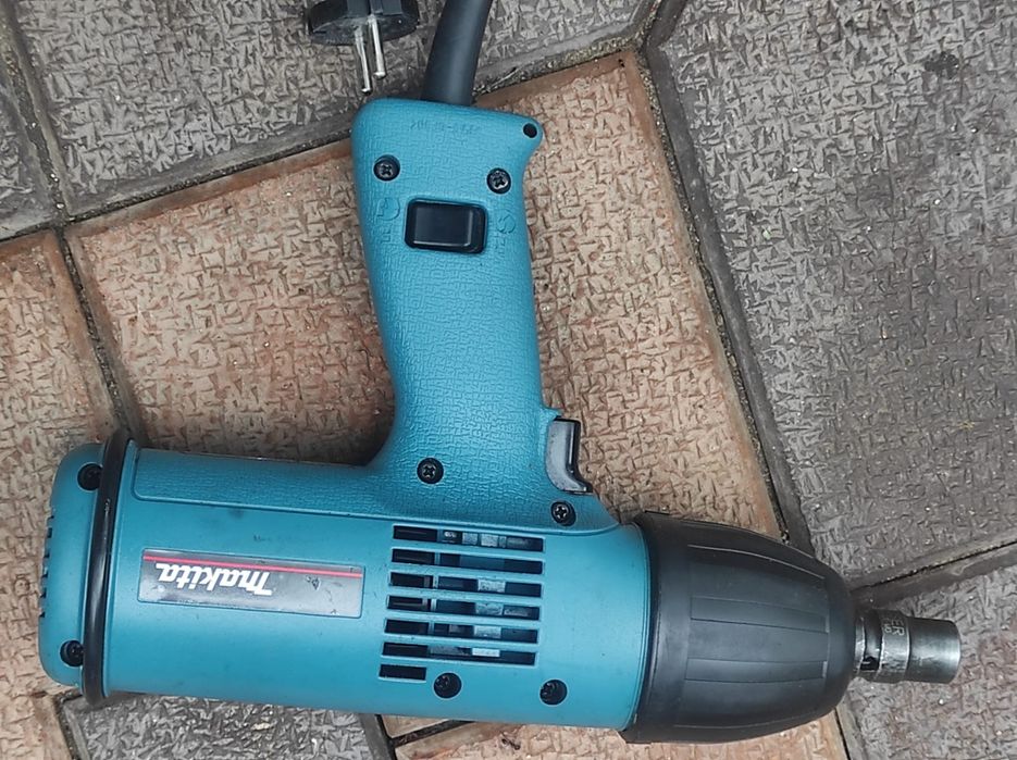 Impact MAKITA  6905 H made Japan  ca nou