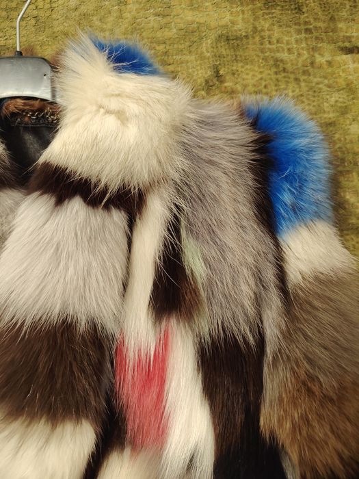 Vând vestă blană de vulpe superbă!