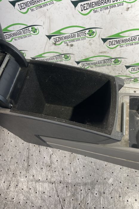 Cotiera 3C0 864 207 B Volkswagen VW Passat B6