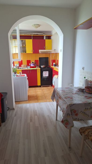 Inchiriez apartament 2 camere