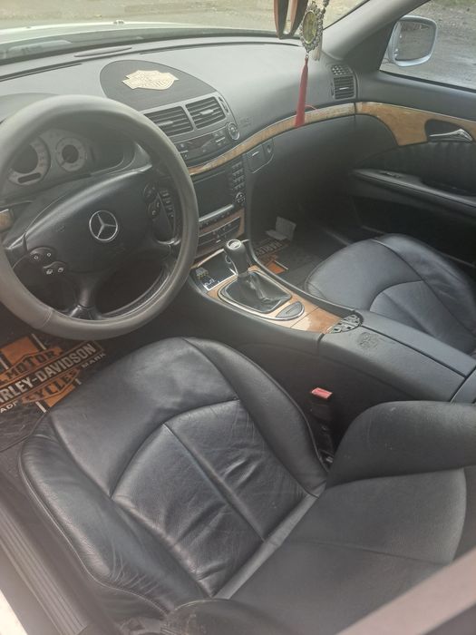 Mercedes benz E220 CDI