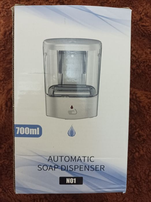 Dozator de săpun automat