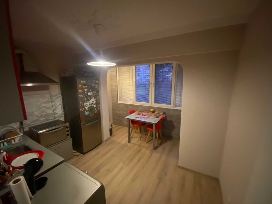 Продава се Тристаен апартамент в Варна, Младост 2 - 68 кв.м за 2000 €/кв.м - Снимка #2